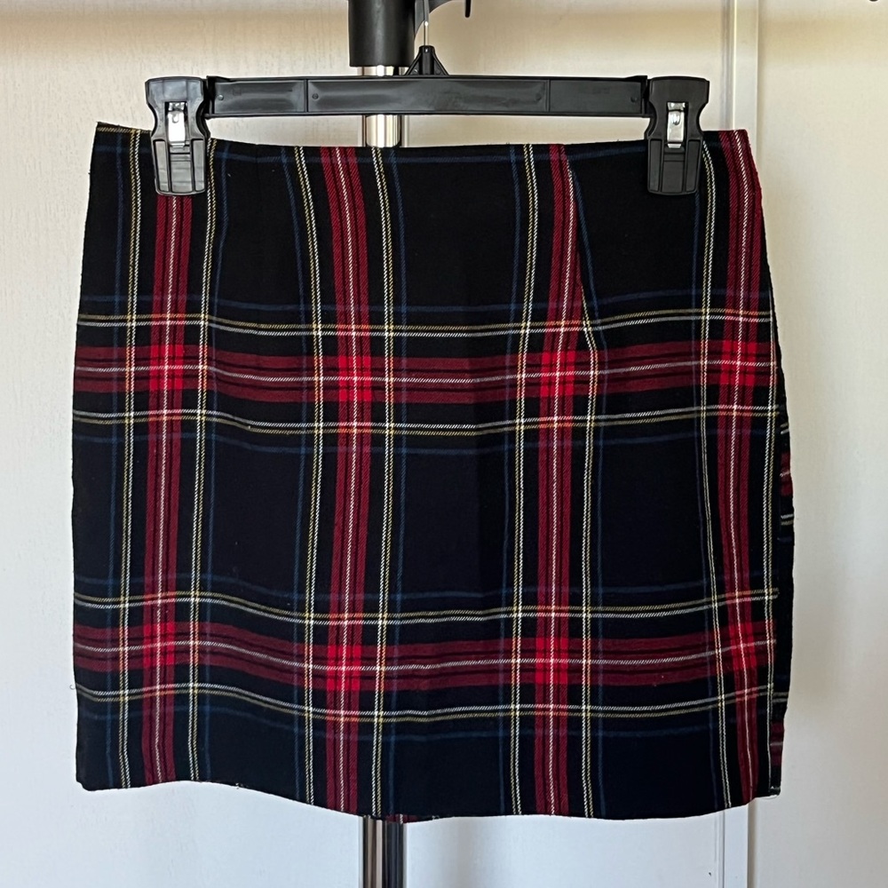 Forever 21 black plaid skirt with red, blue, yellow, and white